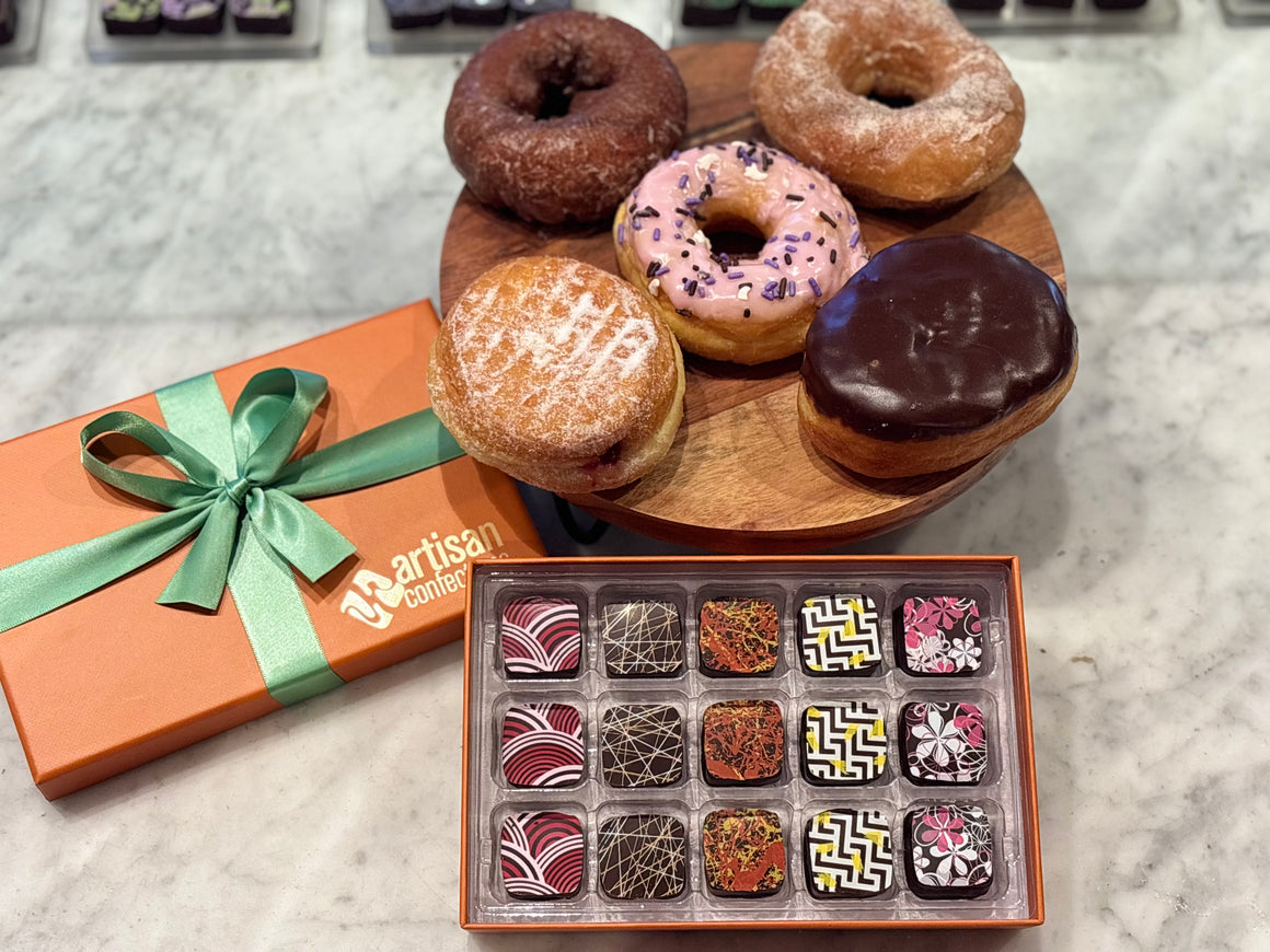 15-Piece Donut Shop Collection